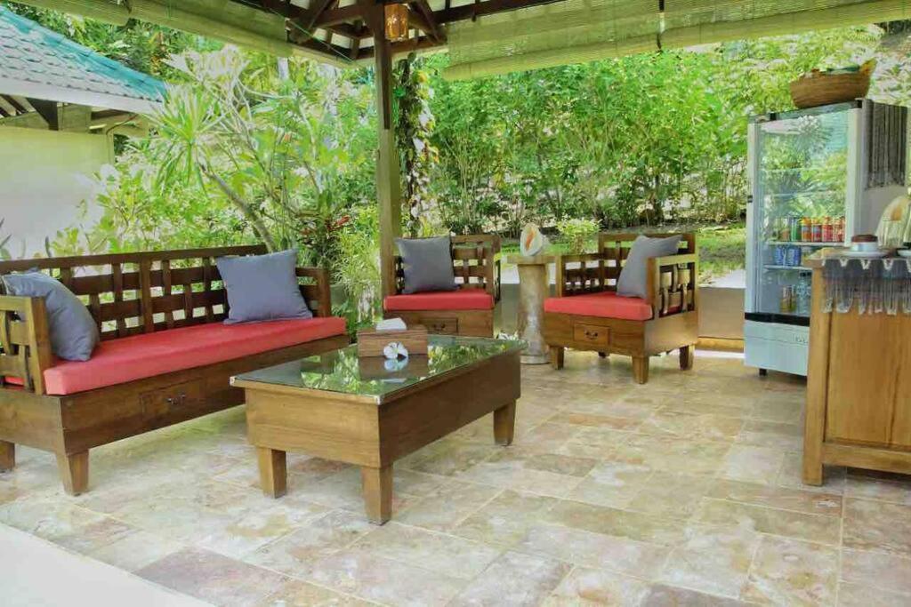 Villa Serene&Spa Mangsit Exterior foto